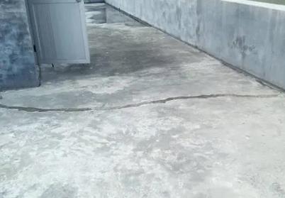 赣榆楼顶漏水维修公司分享下如何解决卫生间隐蔽部位漏水的问题?